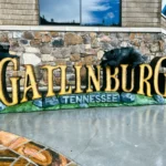 Gatlinburg Tours Bears Smoky Mountains Jeep Downtown Sign